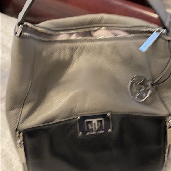 Michael Kors Purse - Picture 2 of 6